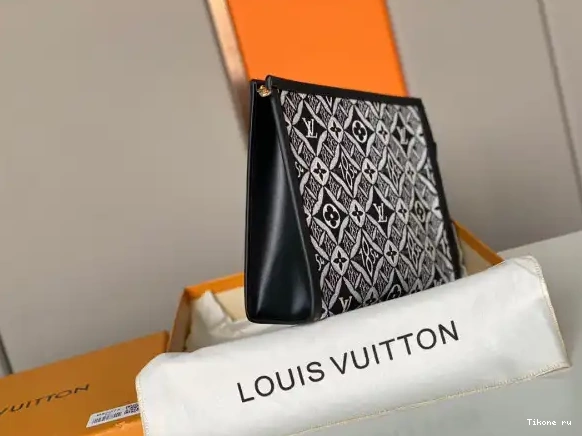 Affordable POUCH TOILETRY 26 1854 VUITTON SINCE LOUIS 0617